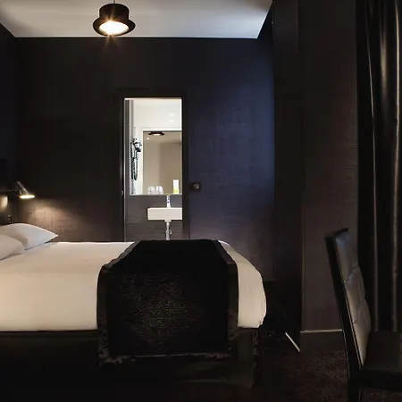 First Hotel Paris Tour Eiffel-3